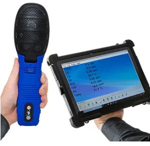 DirectSense II connected wirelessly to ruggedized smart phone.